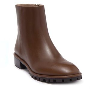 Stuart Weitzman Maelie lugged sole ankle boots in coffee size 9.5